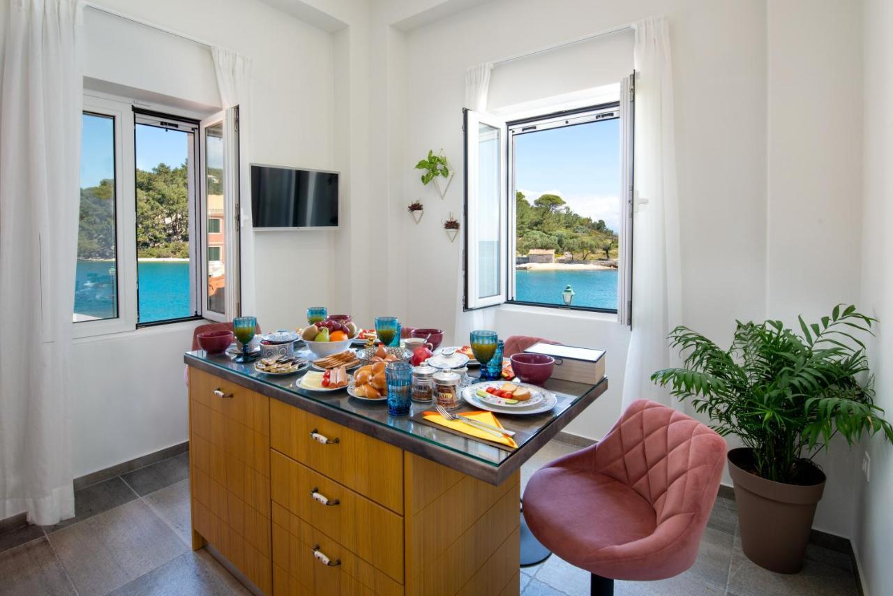 Sea Front Suite "Sea Tales" Gaios Exteriér fotografie